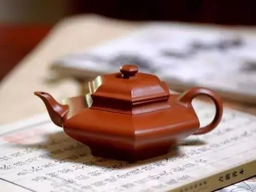 紫砂壺好泥料的特點(diǎn)3