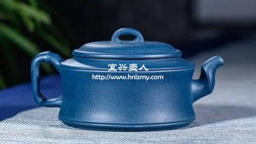 藍(lán)色的紫砂壺是不是機(jī)車壺