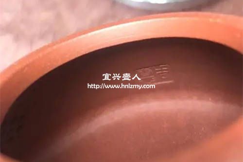 有內(nèi)壁章的紫砂壺是手工的嗎